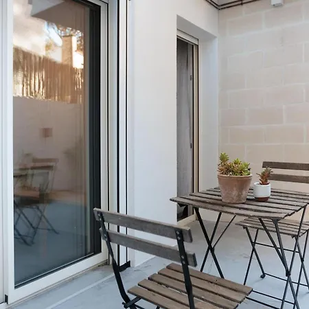 Apartment Ref 127 - 1 *