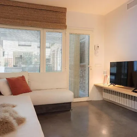 Ref 127 - 1 Apartment