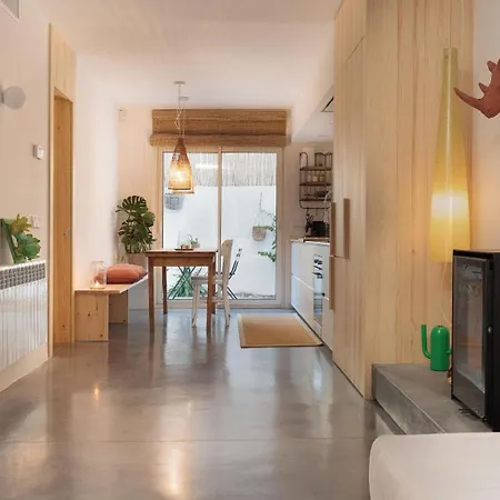 Apartment Ref 127 - 1