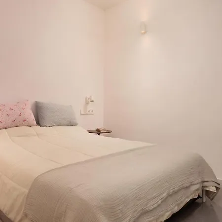 Apartment Ref 127 - 1
