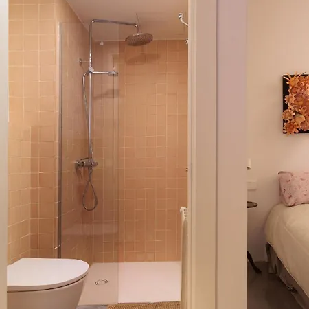 Ref 127 - 1 Apartment